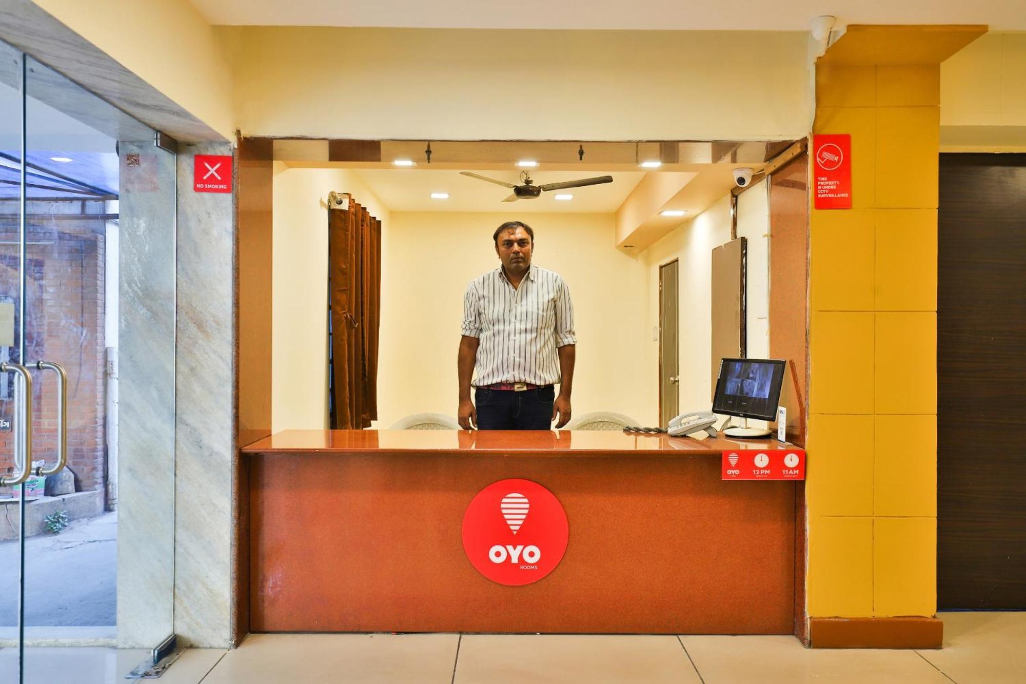 Hotel O Utsav Vadodara Eksteriør bilde